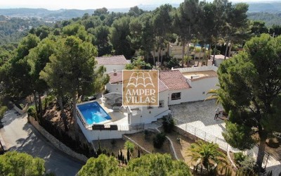 Villa à vendre avec magnifique vue sur les montagnes à Altea Costa Blanca.